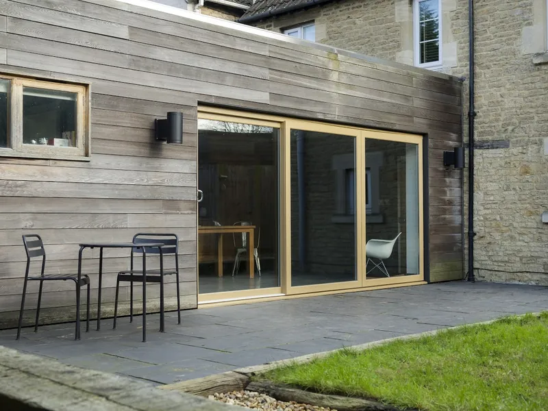 Patio Holloway